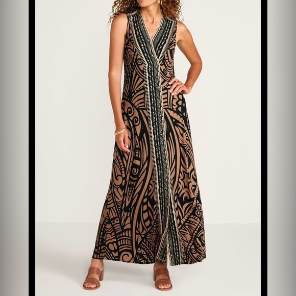 Soft Surroundings Dresses & Skirts - Soft Surroundings Sleeveless Maxi Dress - Black and Tan